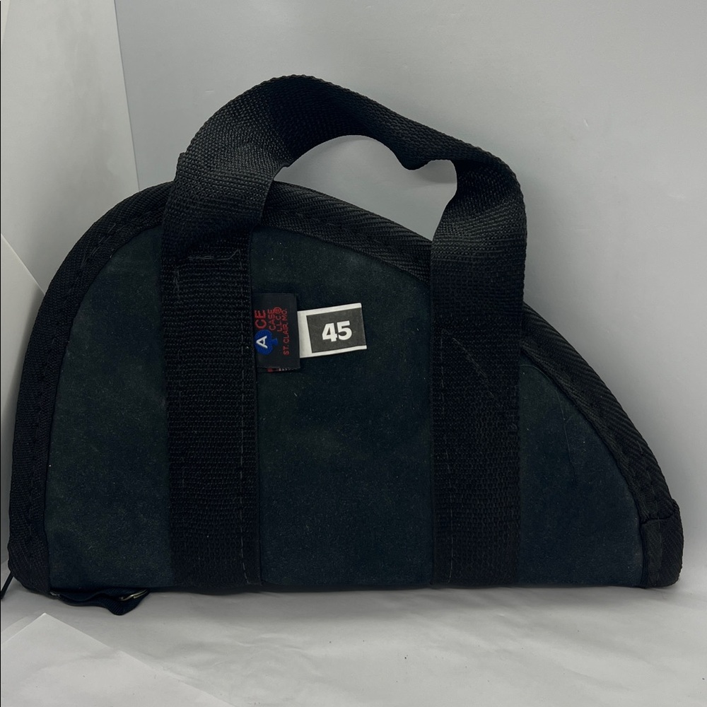 Ace Case Gun Rug Range Bag Padded Pistol Zip Case w/ Handles Preowned